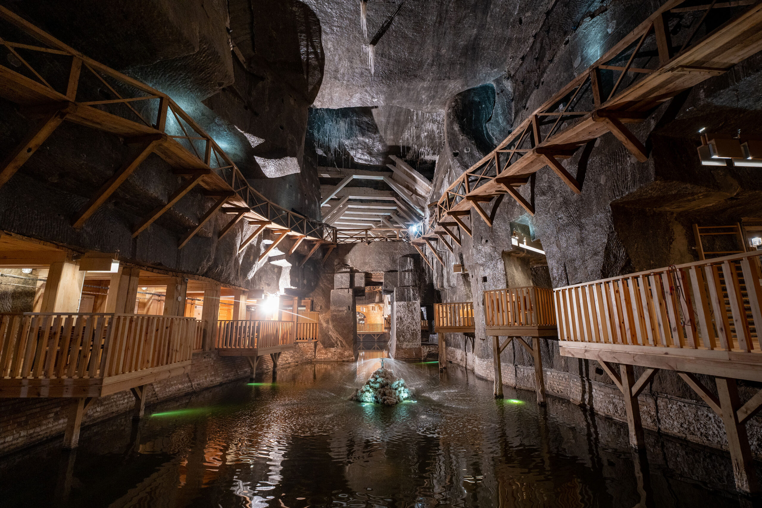 Uzdrowisko pod Krakowem – dlaczego warto odwiedzić Wieliczkę?